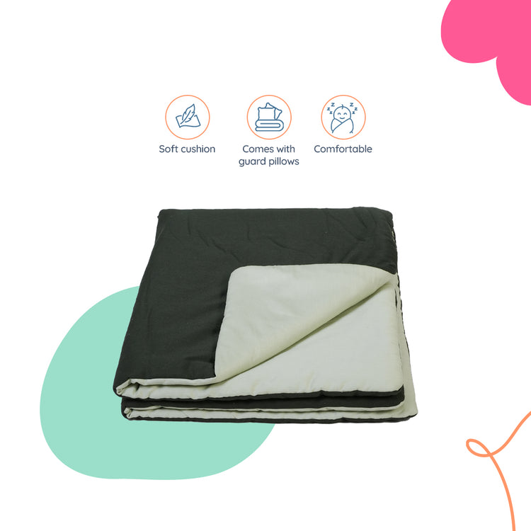 Adorables Quilt-M | Light Green & Dark Green | Cotton & Recron Sheet | Includes Side & Neck Pillows